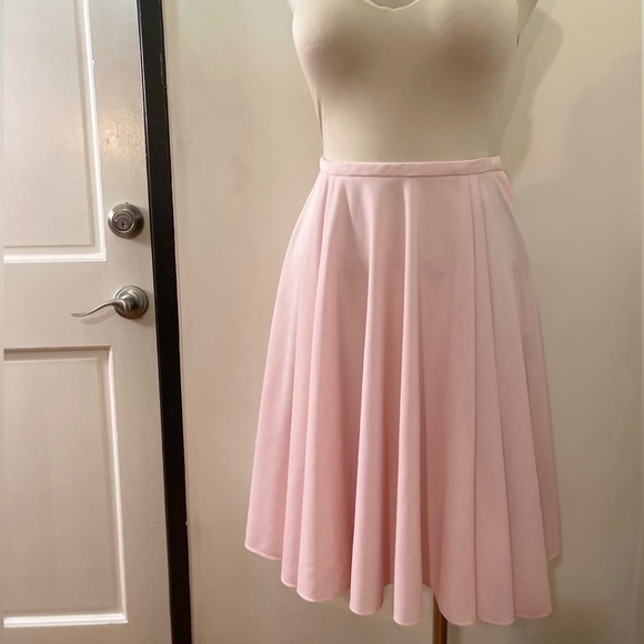 VTG SOLID COLOR CLASP WAIST FLARE MIDI SKIRT IN PINK - Picture 7 of 7